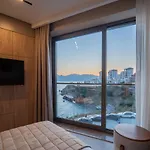 Aparthotel Reev Coffee House