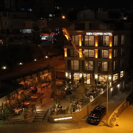 Reev Coffee House 3*