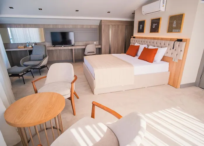 Lägenhetshotell Reev Coffee House Antalya