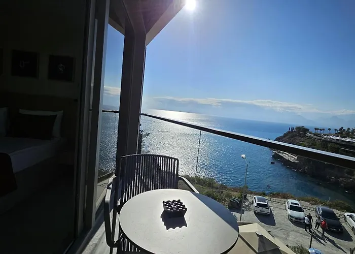 Reev Coffee House Aparthotel Antalia