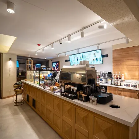 מלון דירות Reev Coffee House אנטליה